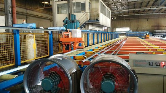 semiautomatico di alluminio di capacità del sistema di trasporto 700T dell'estrusione 380V