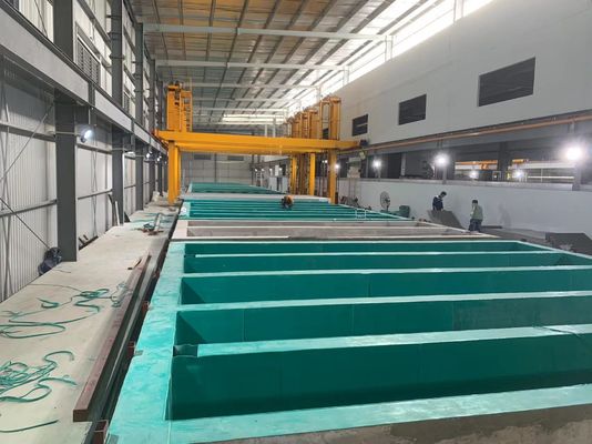 Metodo di travasamento manuale del sistema di trattamento della linea di anodizzazione orizzontale