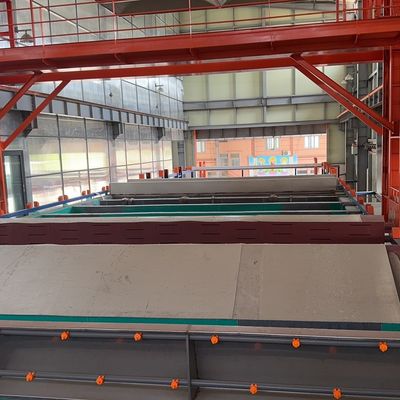 Linea di produzione di anodizzazione di potenza di controllo AC220V 50Hz con scalabilità e automazione