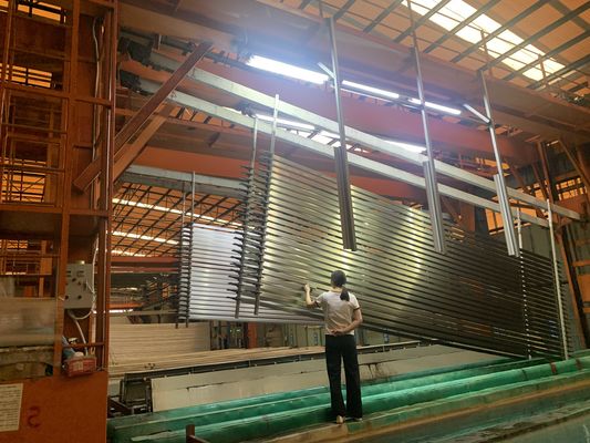 Serbatoio di degraziazione con acido solforico libero 180 plusmn 30 g/l per la linea di produzione di anodizzazione