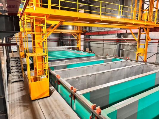 Prezzo buono 6063 6061 7075 Linea di produzione di anodizzazione di leghe di alluminio per il trattamento superficiale del telaio di alluminio solare in linea