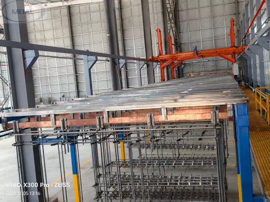 Prezzo buono Linea di produzione di anodizzazione dell'alluminio efficiente e personalizzabile da 2000T/M per telai solari in linea