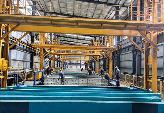 Prezzo buono Linea di Anodizzazione Orizzontale Intelligente con Produzione di 750T/mese, Lunghezza Profilo Max 6500mm e Spessore Film 8-12µm in linea